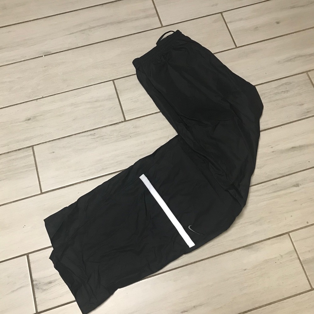 Nike windbreaker pants